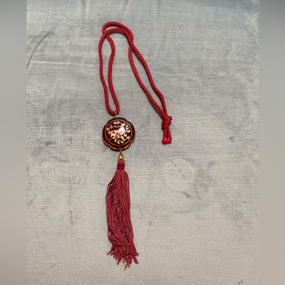 Vintage Asian Cloisonné, enamel tassel pendant with red cord 14 inch hang EUC - Picture 3 of 12